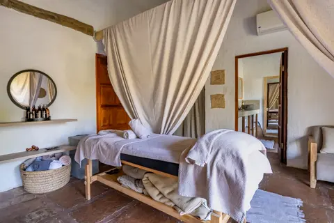 Solum Spa | Twinstreams Collective